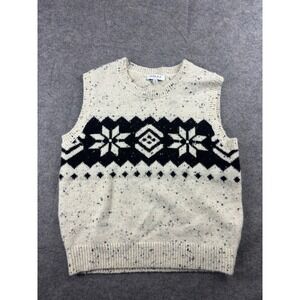 GILLI Womens M Sweater Vest Zip Snowflake Holiday Grandma Christmas Cozy Granola